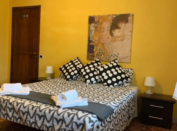 Bella - Ee בית הארחה *