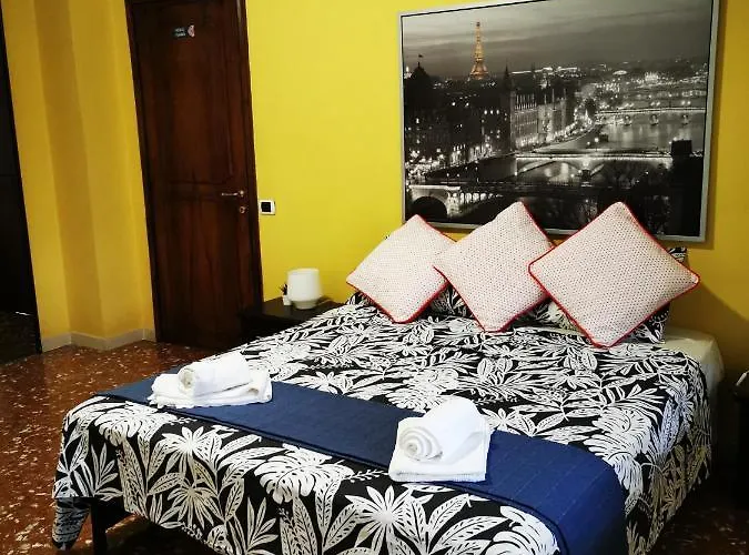 Bella - Ee בית הארחה רומא